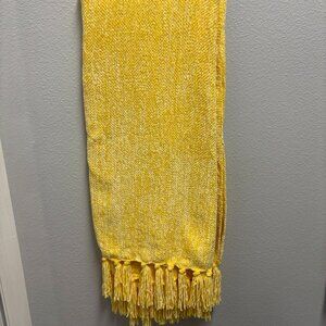 Vince Camuto Throw Blanket